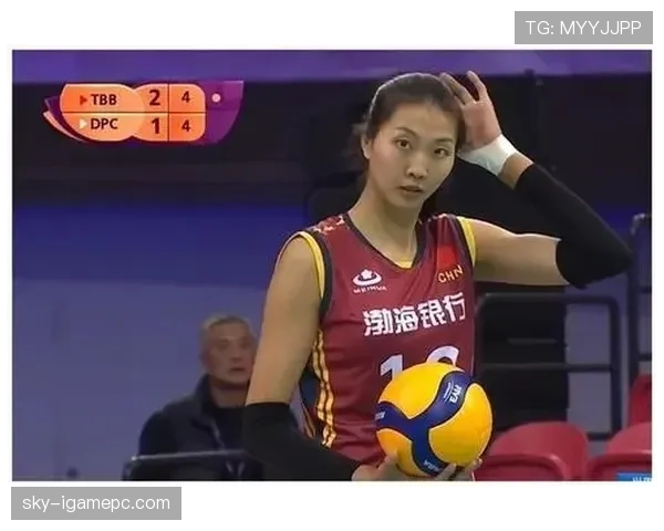 袁心玥那张路透，拎的包让我以为她随手带了间小型豪宅